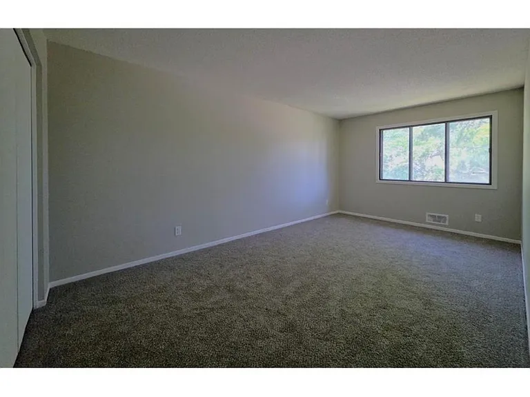 4710 Lenore Ln — Photo 9