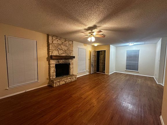 2nd image of 7513 Saint Amant Pl APT A