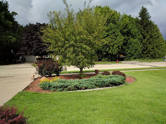 4th image of W198N16480 Linden Cir