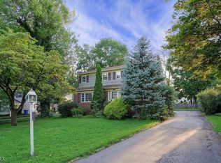 76 Mali Dr, North Plainfield, NJ 07062