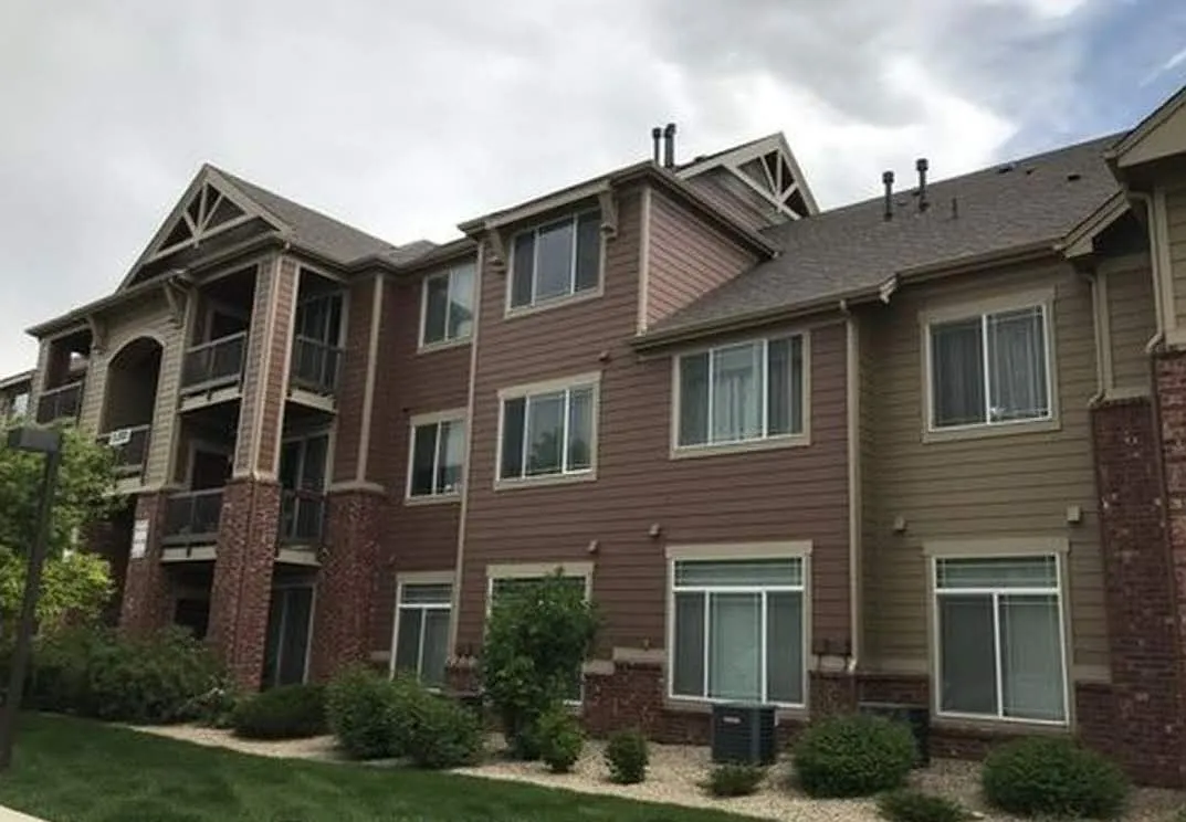 2 bed, 1029 sqft, $1,700 — Photo 1