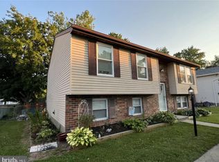 5 Raintree Ct, Essex, MD 21221