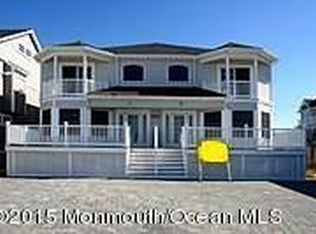 904 S Bayview Ave, Seaside Park, NJ 08752