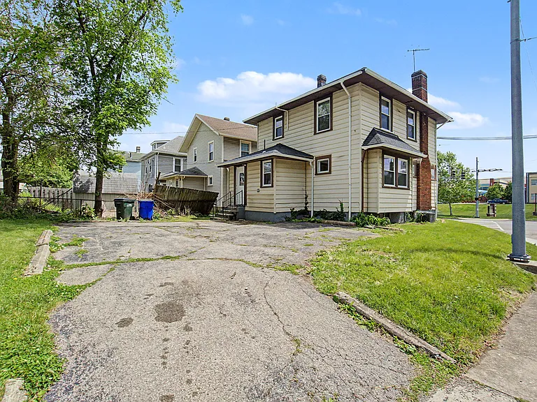 2600 Wayne Ave — Photo 28