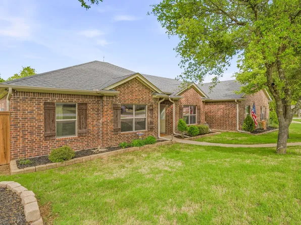 104 Canter Lane Dr, Stephenville, TX 76401