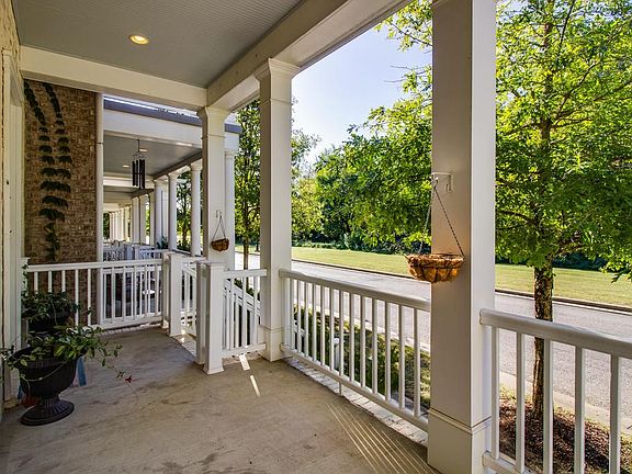 5th image of 1844 Grace Point Ln