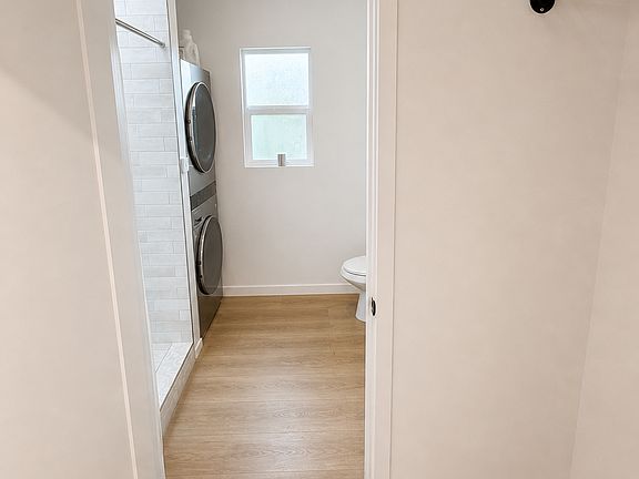 4th image of 1706 S Centinela Ave #1708