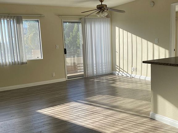 4th image of 701 S Kingsley Dr #105