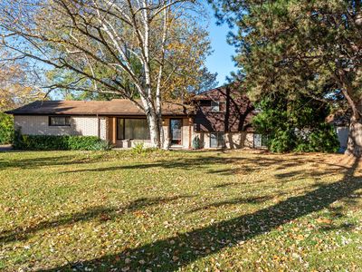 5701 Livernois Rd, Troy, MI, 48098