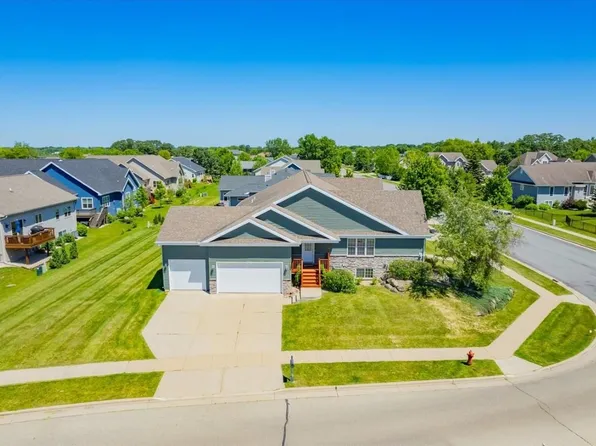 296 Bergamont Blvd, Oregon, WI 53575