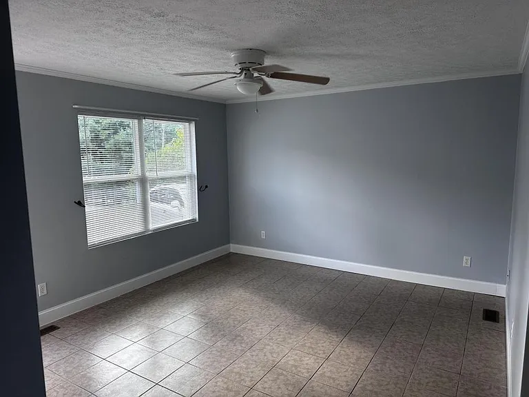 201 Correll Ln #1 — Photo 3