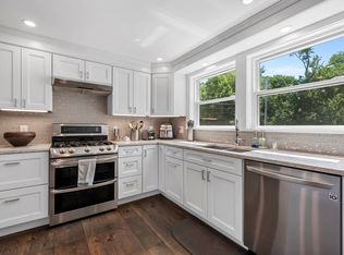 63 River St, Andover, MA 01810