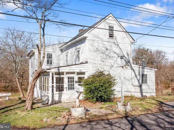 3611 Lower Rd, Levittown, PA 19056