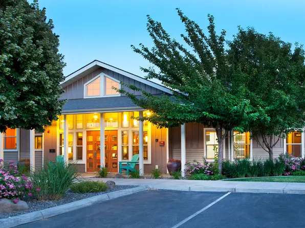 Island View Apartments