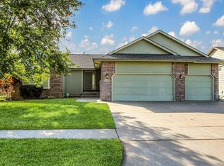 1339 S Summit Rd, Derby, KS 67037