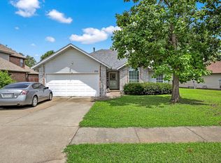 752 S Troy Ave, Springfield, MO 65802