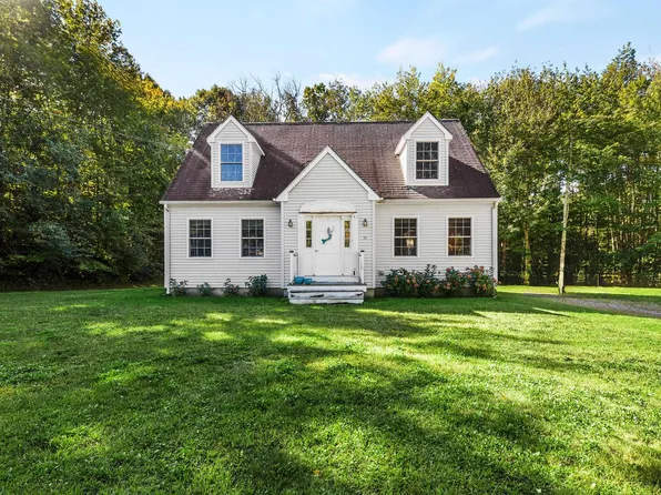 50 Drakeside Road, Hampton, NH 03842