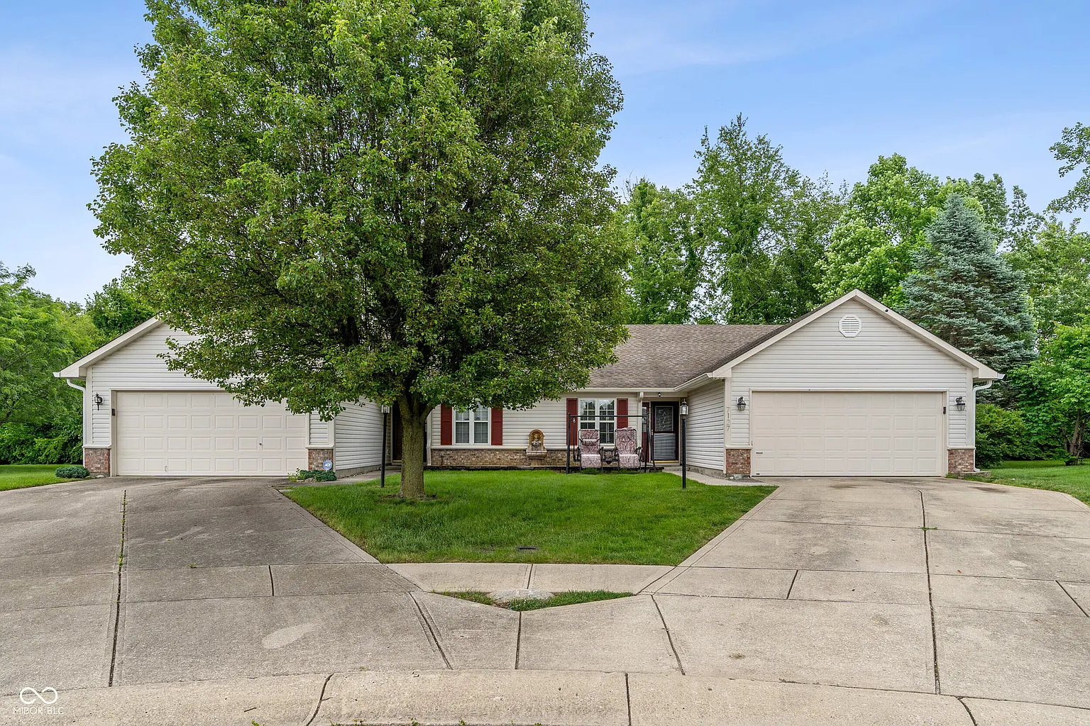 7127 Long Shore Cir photo 1