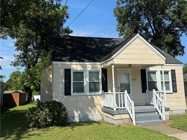 605 Wingfield Ave, Chesapeake, VA 23325