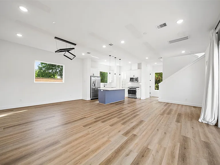 3215 Ennis St #D — Photo 7