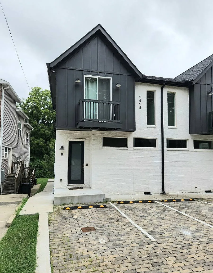 1018 40th Ave N #B in Nashville, TN 37209 — Photo 1