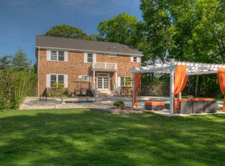 1031 Noyac Rd, Southampton, NY 11968