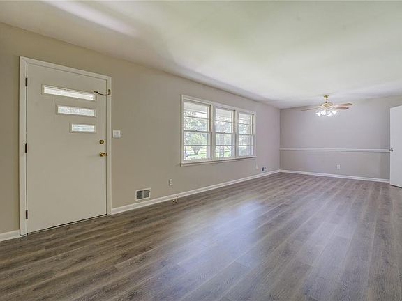 5th image of 2474 West Rd