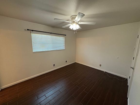 2nd image of 1517 S Thomas Ct