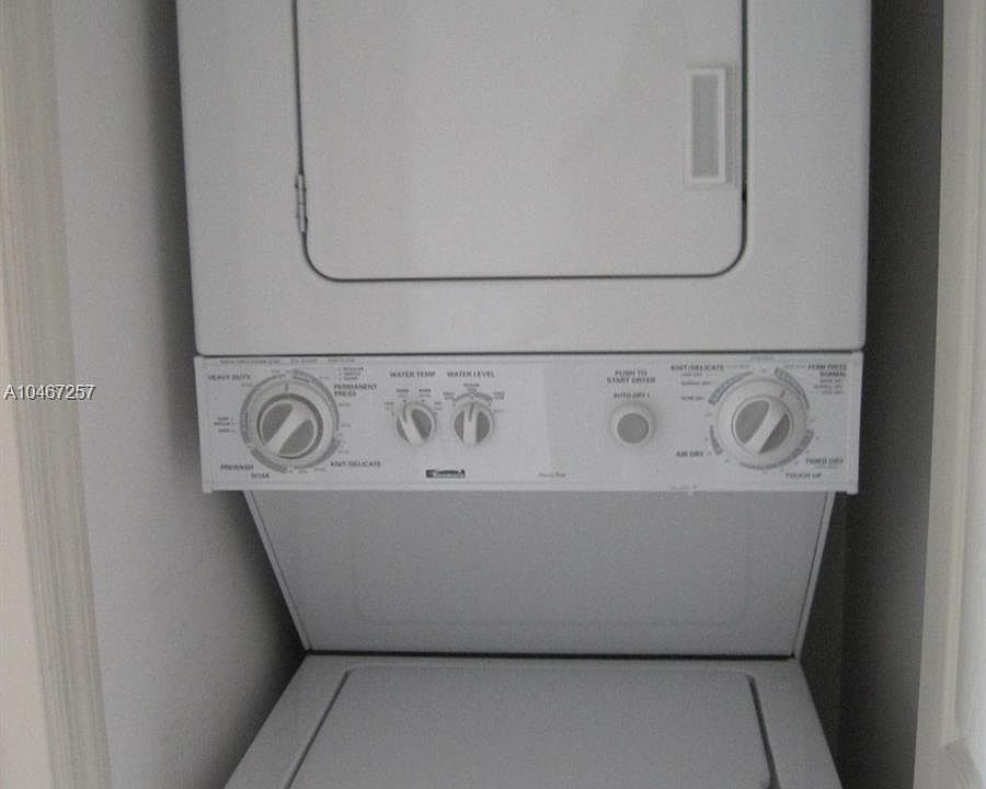 1st image of 951 Brickell Ave APT 2507