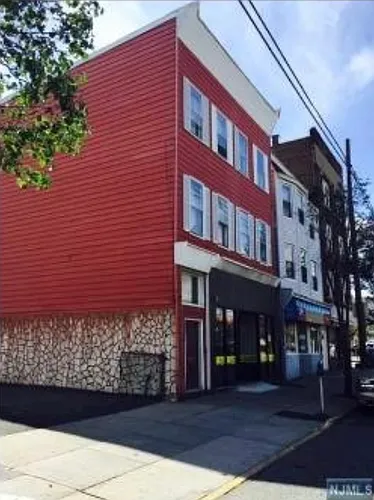 525 Harrison Ave #1 Photo 1