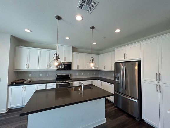 4th image of 3860 S Oasis Paseo