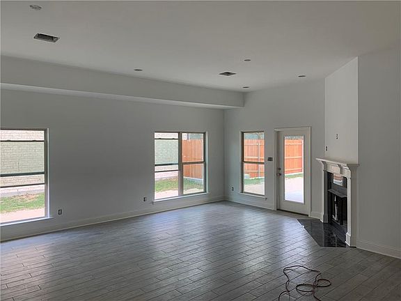 4th image of 2617 Greenville Dr