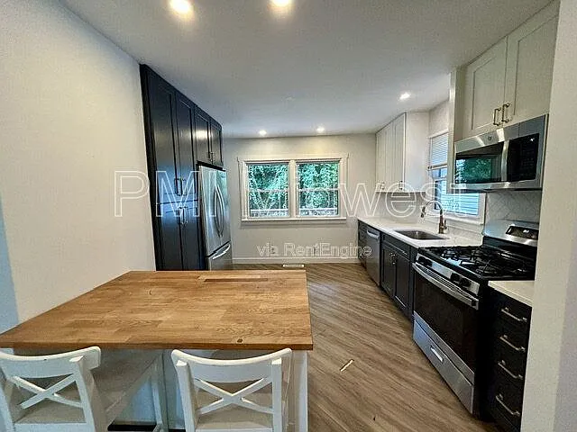 2534 Parr Dr — Photo 7