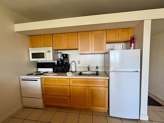5th image of 255 Kepuhi Pl