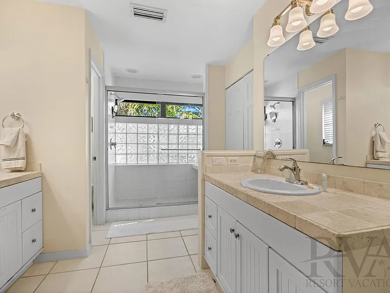 586 Lyons Ln — Photo 15