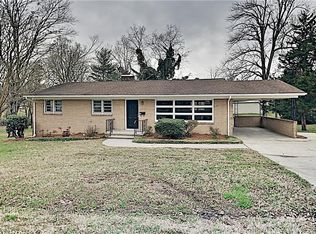 520 E Pine St, Graham, NC 27253