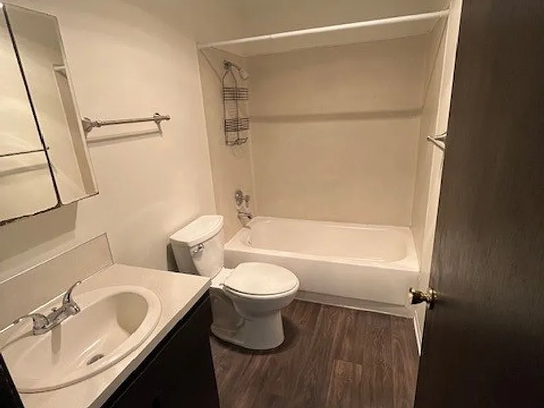 415-419 SW 154th St — Photo 7