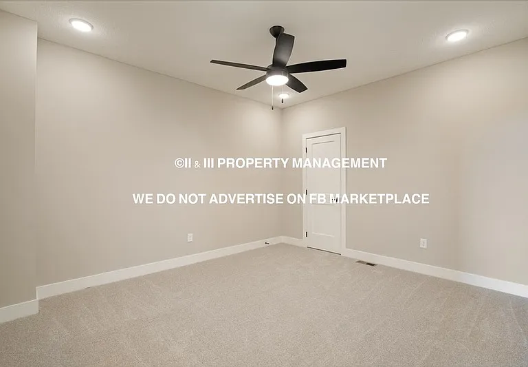 9581 Jupiter St — Photo 32
