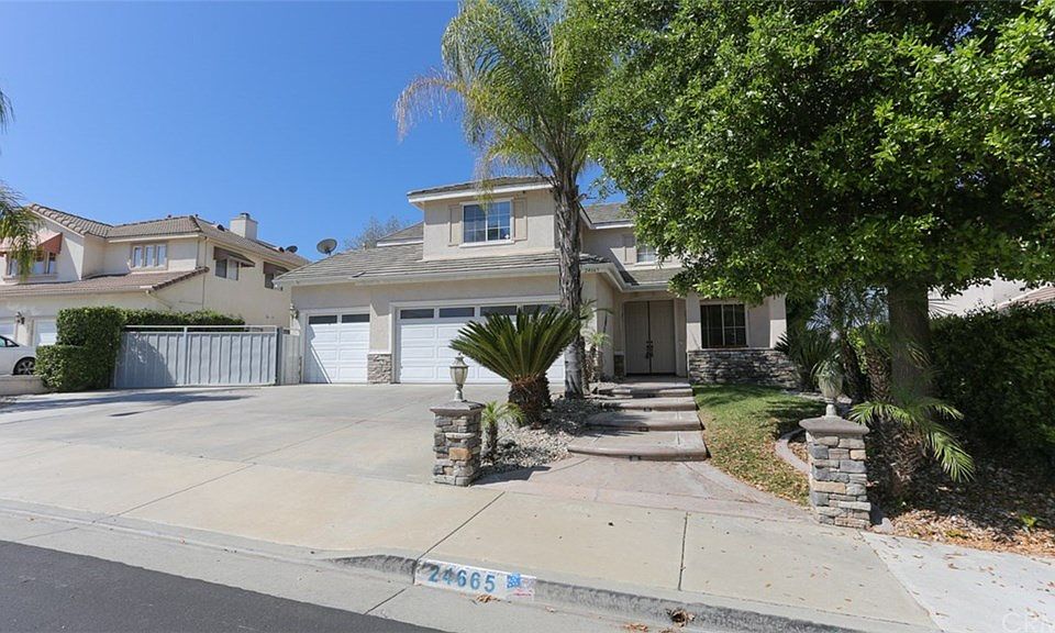 1st image of 24665 Chalone Dr