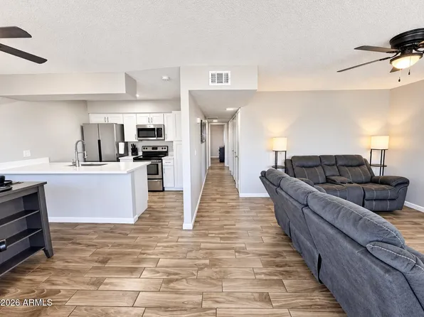 286 W PALOMINO Drive #120, Chandler, AZ 85225