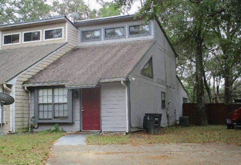 2nd image of 2711 Via Milano Ave