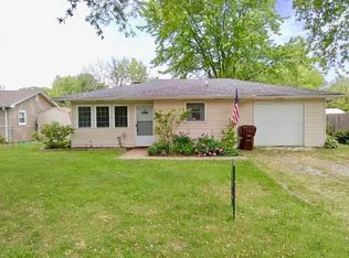 522 W Auburn Ln, Crete, IL 60417