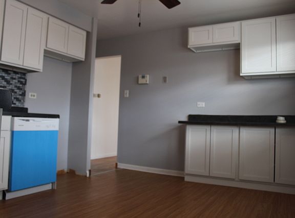 3rd image of 248 S Mayfair Pl