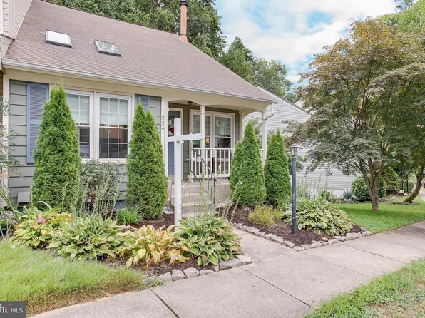 4234 Jonathan Ct, Dumfries, VA 22025