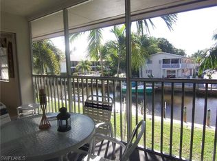 1686 Blue Point Ave, Naples, FL 34102