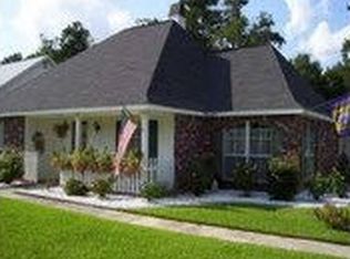 13321 Savannah Dr, Walker, LA 70785