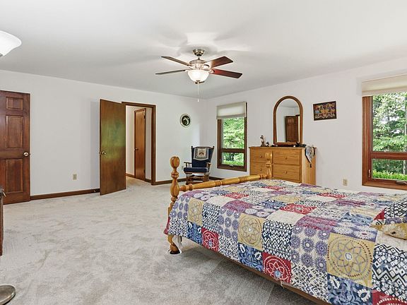 21st image of 855 Edmiston Rd