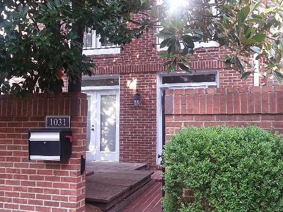4th image of 1031 N Stafford St