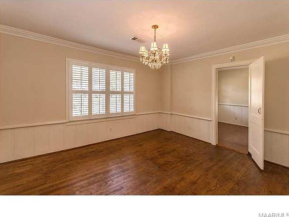 3rd image of 2230 Country Club Dr