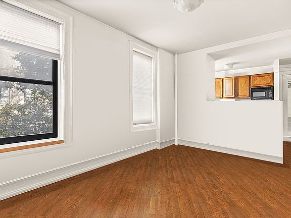 2nd image of 21 Butler Pl APT 2C